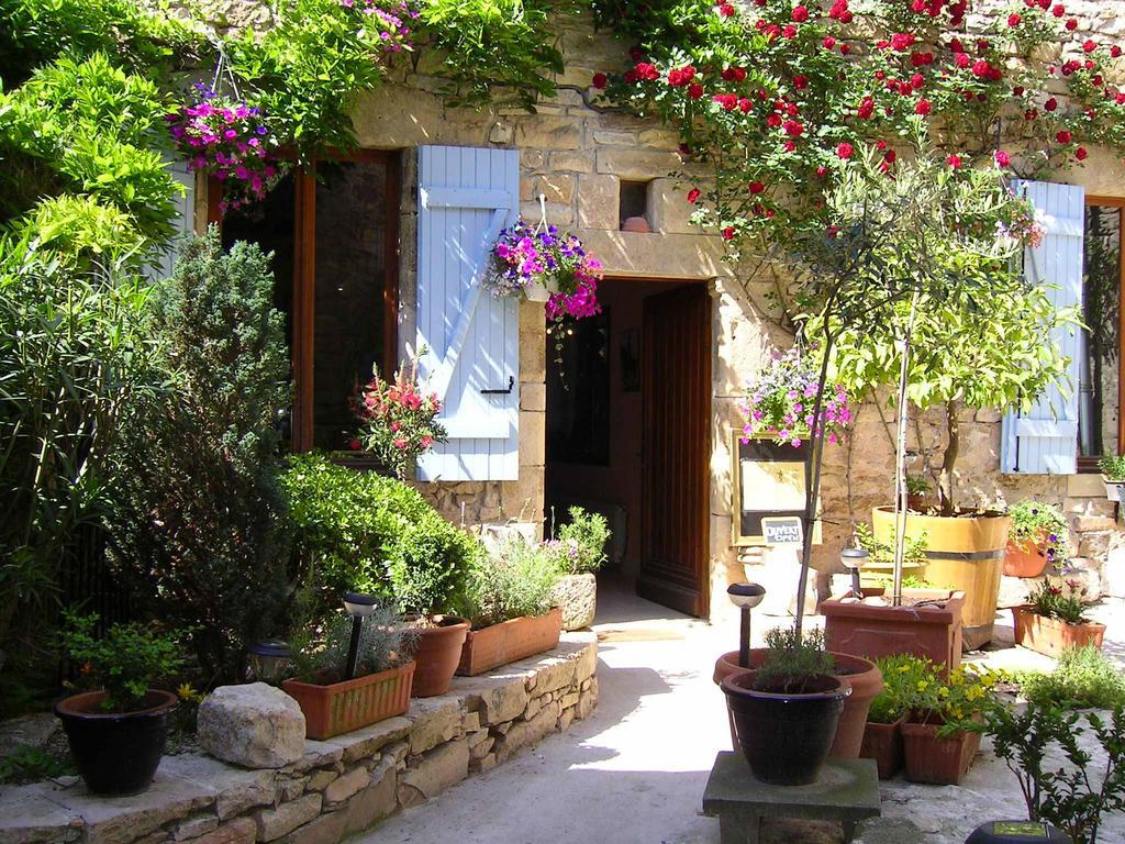L'Ancienne Auberge Puycelci Exterior photo